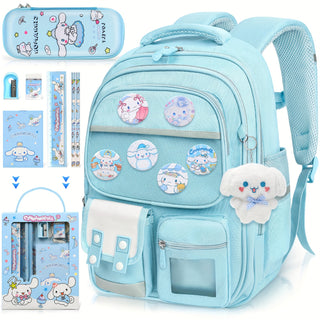 حقيبة ظهر سانريو سينامورول كبيرة السعة، تشمل 50 ملصقًا وإكسسوارات كلب اليشم الصناعي و6 شارات وحافظة أقلام ومجموعة قرطاسية، مناسبة للسفر الخارجي والعودة إلى المدرسة - حقيبة مدرسية كرتونية