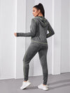 SHEIN Sport Studio بلوفر رياضي فتحة رأس برسومات الغرز باللون الرمادي الغامق، مجموعة ملابس رياضية للنساء (بلوفر رياضي وبنطلون) بتفاصيل الغرز، دعوة للتمرينات والحركة