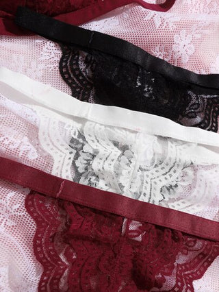 Shein Underwear&Sleepwear Basics مجموعة لانجري صدرية وحمالة الصدر مع دانتيل زهري وشورت , 3 أطقم