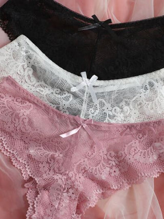 Shein Underwear&Sleepwear Basics 3مجموعات ملابس داخلية كاملة مثيرة مكونة من حمالة صدر وسروال مزينة بشريط أزهار وفيونكات