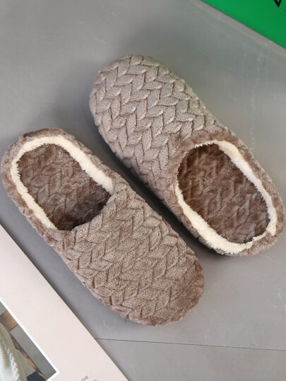 شبشب غرفة نوم نسائي بني عصري بلون سادة مع نسيج غير واضحرمضان