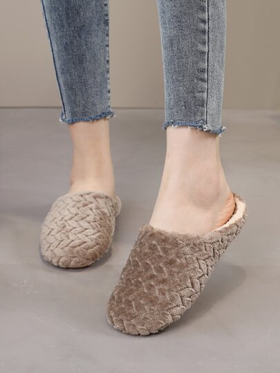 شبشب غرفة نوم نسائي بني عصري بلون سادة مع نسيج غير واضحرمضان