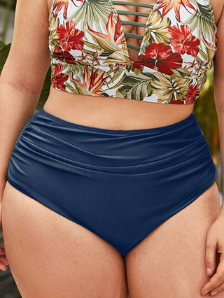 Swim Basics مقاس كبير سروال بيكيني موحدة اللون ثنية