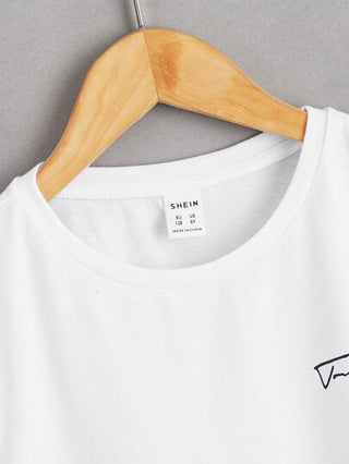SHEIN تي شيرت مزين بتفاصيل شريط الرسالة ذو رسومات للفتيان المراهقين 2 قطعة