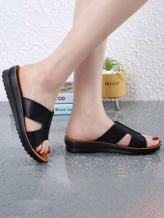 نساء أسود بتفاصيل مقصوص صنادل سلايد , الموضة باصابع قدم مفتوح صنادل مسطح