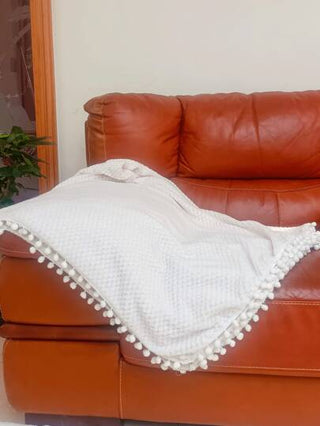 غطاء بطانية مزخرف بكرات مخملية فانيلا