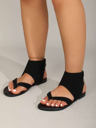 أسود موحد اللون جلد سويدي جزمة صنادل مع برشام زخارف