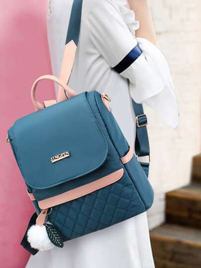 حقيبة الظهر المضادة للماء والمطرزة بالخيط وذات عدة جيوب لحماية السرقة و خفيفة الوزنمناسبة للاستخدام العملي والعادي والمدرسي ومحفظة عملات نسائية عالية الجودة مع حلية بوم بون لحقيبة الكتف النايلون للسفر وحقيبة تخزين الملابس والأدوات الصغيرة مناسبة للفتيات ع