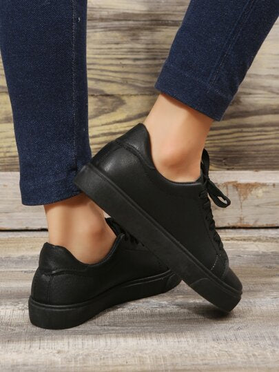 حذاء رياضي كاجوال جديد مسطح للنساء، برباط، مريح، ربيع-خريف