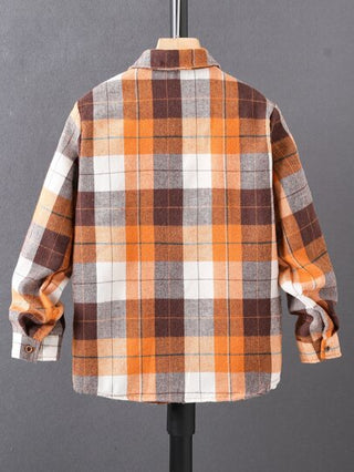 SHEIN قميص صبي في سن المراهقة مربع مخطط بجيب مرقع. لا يتضمن تي شيرت