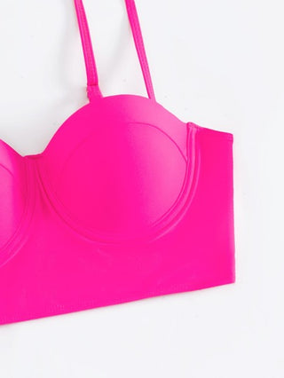 SHEIN Swim طقم بيكيني مكون من 3 قطع مع حمالة صدر ذات دفع للأعلى وسروال بيكيني وتنورة شاطئ بطبعة استوائية، صيفي شاطئي