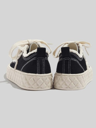 أحذية رياضية كاجوال سوداء منفذة للهواء بتصميم موضة كانفاس، أصابع مدورة، ربط بالحبال، أحذية رياضة وتزحلق، جديدة لموسم الربيع والصيف, أحذية للنساء