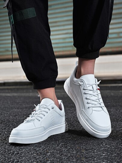 أحذية رياضية كاجوال للرجال، موضة جديدة بتصميم بسيط متعدد الاستخدامات، مريحة و تنفس وعدم الانزلاق، أحذية قصيرة الرقبة مناسبة لجميع الفصول