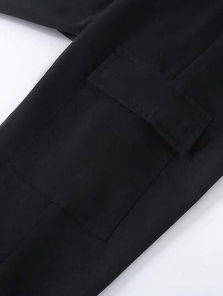 SHEIN بنطلونات شحن للأولاد ذات لون أحادي، بخصر مطاطي، للارتداء اليومي، فصلي الربيع والخريف، ذات جيوب مغطاة مريحة، للارتداء في الشاطئ والعطلات والسفر والاسترخاء والاستمتاع تحت أشعة الشمص الصيفية