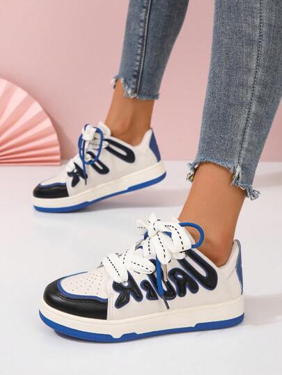 أحذية سكيت بطباعة أحرف رباط امامي كاجوال رياضي خارجي نساء