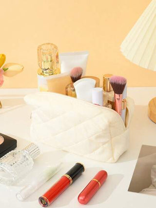 قطعة واحدة حقيبة المكياج ذات الزخرفة المرصعة بالماس والمحشوة بالبلايش العصرية والزيبرة، لذوي الاحتياجات السفرية لحفظ مستلزمات العناية بالبشرة والمكياج والتزيين، هدايا مثالية للأمهات وأصدقائك وعيد الميلاد وصالون المنزل وتنظيم المجوهرات والأظافر