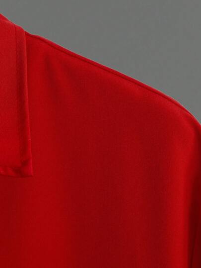 Manfinity Hypemode قميص تفاصيل مرقع بدون تي شيرت للرجال