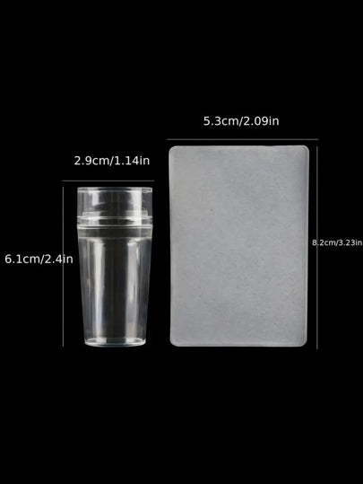 اصنع أطرافًا فرنسية مثالية على الفور باستخدام أداة ختم ومكشطة أظافر من السيليكون الشفاف