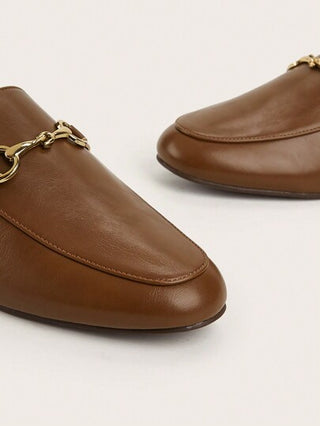 فرك نسائي سهل الارتداء بإبزيم معدني، كعب مسطح، بطراز إنجليزي، مناسب للصيف