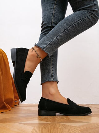 حذاء مسطح نسائي من الجلد، لون اسود، نعل غير قابل للانزلاق، وسادة قدم ناعمة، حذاء عاري القدم عارض للمنزل والمكتب.رمضان