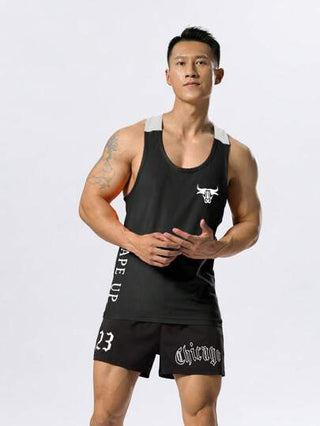 Manfinity Sport PWRUP خزان رياضي علوي للرجال بنمط حبيبي مع بصمات حرفية، قمصان تمرين