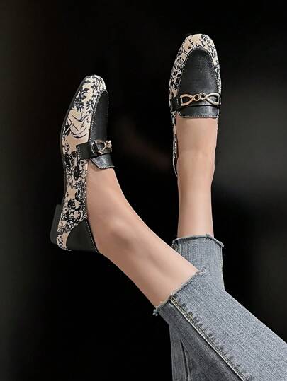 أحذية أوكسفورد حريمي Mengshangli أحذية لوفر نسائية منبسطة كاجوال بدون رباط، أحذية زوارق من الجلد على الطراز البريطاني الأنيق