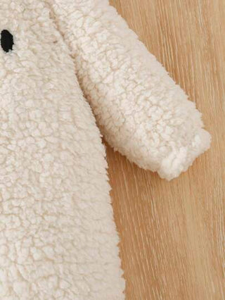 SHEIN جمبسوت نوم مطرز برسوم كارتون تصميم أذن ثلاثي الأبعاد قبعة سستة امامي تيدي مولود جديد