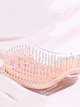 1 قطعة فرشاة مع مقبض طويل وتصميم مفرغ لون وردي لمنع الكهرباء الساكنة للشعر الرطب والجاف، اكسسوار أنثوي