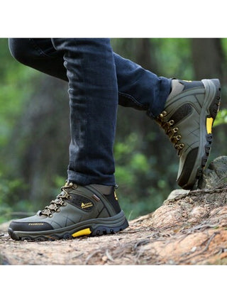 2024 بوت رجالية عالية الأعلى من جلد البولي يوريثان جديدة، بوت تنزه كبيرة المقاس مضادة للإنزلاق، بوت رياضية خارجية مريحة للرجال مع ربطة شريط