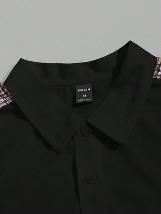 Manfinity ModaGents قميص بولو بطباعة أحرف مربع النقش متباين بشريط جانبي للرجال