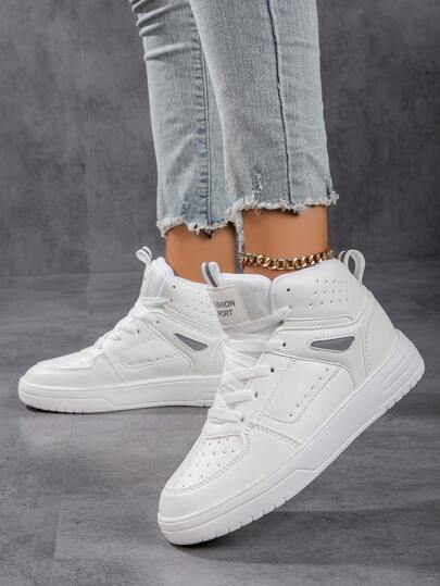 أحذية نسائية كاجوال - أحذية رياضية، أحذية بأربطة مريحة ذات نعل وبطانة ناعمة ، أحذية مناسبة للتزلج بكعب منخفض، أحذية عصرية خفيفة الوزن مناسبة للارتداء اليومي