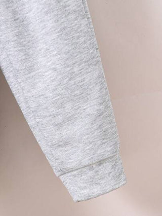 SHEIN مجموعة الأولاد الصغار المكونة من سروال عمل بجيوب وتصميم ألوان ملبس وحبل ، سراويل طويلة عارضة مريحة متعددة الاستخدامات مناسبة لموسم الخريف