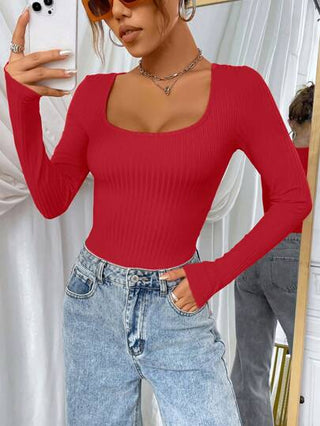 EZwear تي شيرت ياقة عميقة محبوك مضلع