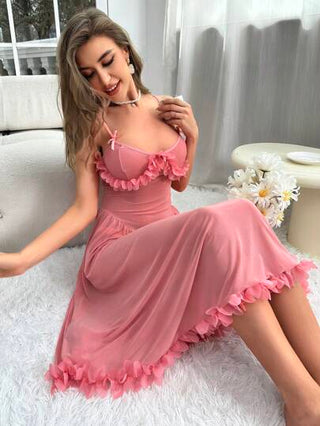 فستان نوم طويل بغطاء شبكي مزين بكشكشة