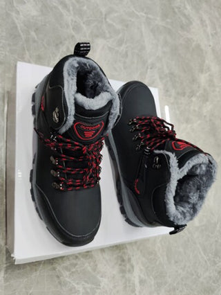 بوت شتوية رجالية من جلد PU مقاوم للماء للأنشطة الخارجية والعمل، بطانة دافئة ومريحة، مقاومة للانزلاق، بوت كاحل عالية الصوص في مقاسات كبيرة، مثالية مع الجينز والسترات