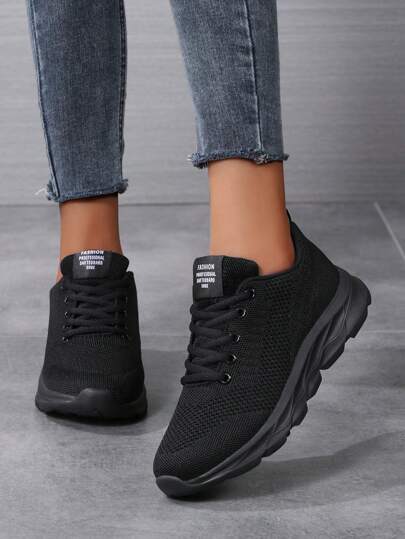 أحذية جري كاجوال للنساء، من قماش شبكي، خفيفة الوزن، قابلة للتنفس، مريحة، مانعة للانزلاق، مصنوعة بتقنية الكروشيه