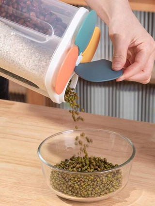 جرة مختومة بعناية واحدة للمطبخ من البلاستيك، صندوق تخزين للمعكرونة وحبوب السعرات الحرارية، زجاجة تخزين مضادة للرطوبة مع منظم الثلاجة بألوان عشوائية