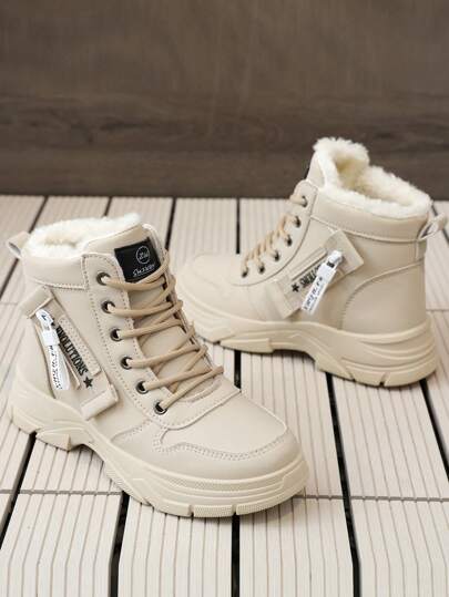 تنورة مع الحذاء، بوت نسائية قصيرة بنعل سميك، بطانة دافئة، رياضية، عصرية، ترفع الارتفاع، مجموعة 2024 الجديدة، تناسق أزياء الصدرية السوداء