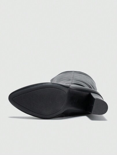 بوت نسائية بنية مبطنة بالثلج، وسترة مبطنة بالحرارة، تنسق مع السراويل القصيرة والفساتين، بوت قصيرة دافئة