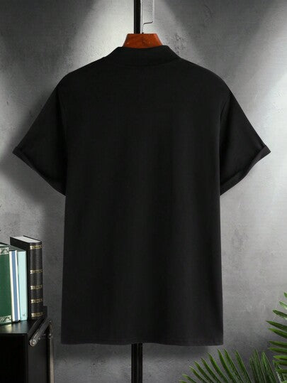 Manfinity Homme تيشيرت رجالي أسود فضفاض بطباعة حرفية