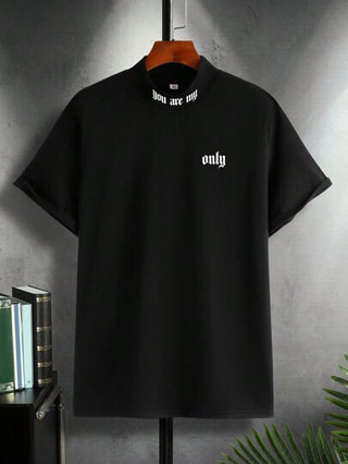 Manfinity Homme تيشيرت رجالي أسود فضفاض بطباعة حرفية