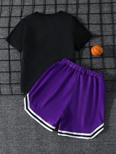 SHEIN ولد طفل بطباعة أحرف تي شيرت & مقلم مخطط بنطلون قصير