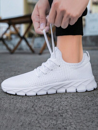 DaoLxi حذاء رياضي خفيف للرجال من الشبكة للجري والتدريبات الرياضية باللون الأبيض