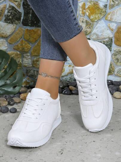 حذاء رياضي نسائي خفيف مريح بلون صلب ،بنعل مسطح وناعم بطراز كوري للإطلالة العارضة المريحة