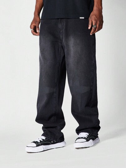 SUMWON بنطال جينز فضفاض مع طباعة جرافيك أمامية وخلفية