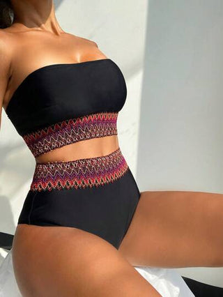 SHEIN Swim مجموعة بيكيني مفرغة من الأكمام مزينة بتفاصيل نسيج المنسوجات للشاطئ الصيفية