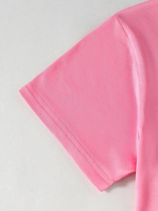 girls-sets مجموعة بنطلون جينز وبلوزة مطبوعة لطفلة في سن المراهقة مريحة وبسيطة مع طباعة سيارات وحروف