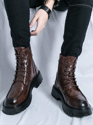 بوت موتوسيكل بسحاب متوسطة الطول مزينة بالأنماط الحفلات، تناسب تمام الجينز، وبأنماط جينز