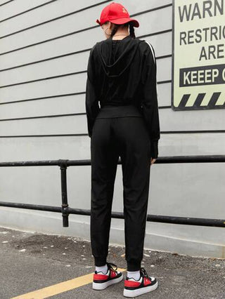 SHEIN Sports بدلة رياضية نسائية للجري بثقب إبهام وجانب متباين