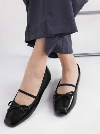 CUCCOO BIZCHIC أحذية عطلة منخفضة الكعب أنيقة للنساء، أحذية صيفية جديدة لموسم العطلات و رأس السنة